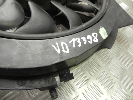 AUDI 4F0 121 003 E / 4F0121003E A6 (4F2, C6) 2007 Ventilador del radiador