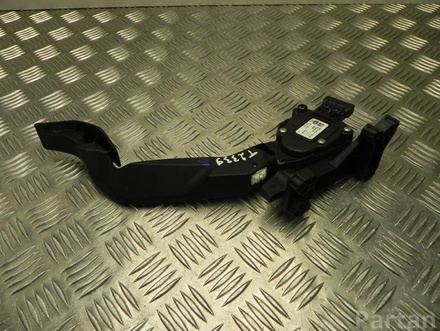 JEEP 51942427 RENEGADE Closed Off-Road Vehicle (BU) 2016 Accelerator Pedal