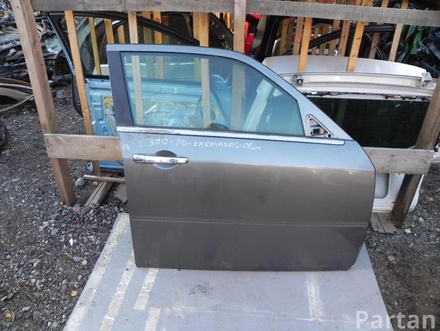 CHRYSLER 300 C Touring (LX) 2007 Door Right Front