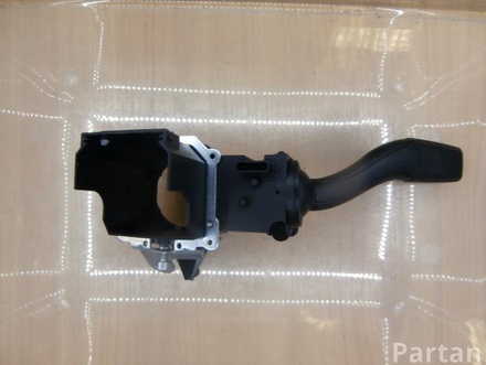 AUDI 4E0 953 513 E / 4E0953513E A6 (4F2, C6) 2007 Switch for turn signals, high and low beams, headlamp flasher