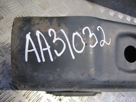 MERCEDES-BENZ A204 610 04 14 / A2046100414 C-CLASS (W204) 2009 Bumper reinforcement Rear