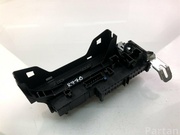 MERCEDES-BENZ 0-1670658-1 / 016706581 C-CLASS (W204) 2012 Fuse Box