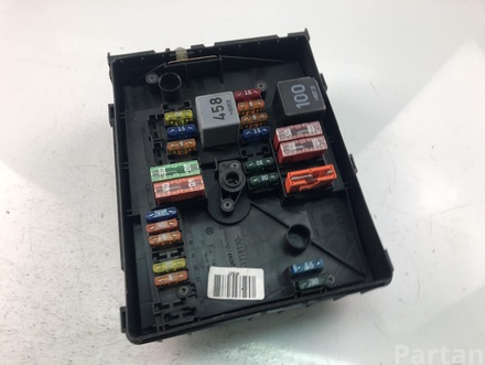 AUDI 1K0937125A A3 Convertible (8P7) 2012 Fuse Box