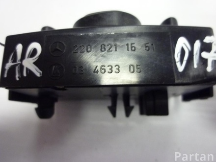 MERCEDES-BENZ A 220 821 16 51 / A2208211651 S-CLASS (W220) 2001 Multiple switch