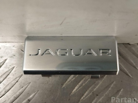 JAGUAR GX73045F44AA XE (X760) 2017 Abzeichen/Emblem