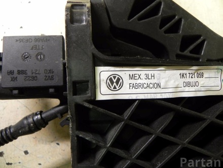 VW 1K1 721 059, 1K0 721 388 AA / 1K1721059, 1K0721388AA JETTA IV (162, 163) 2012 Clutch Pedal