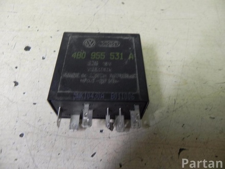 AUDI 4B0 955 531 A / 4B0955531A A3 (8P1) 2008 Relays