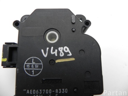 MITSUBISHI AE063700-8330 / AE0637008330 COLT VI (Z3_A, Z2_A) 2004 Adjustment motor for regulating flap