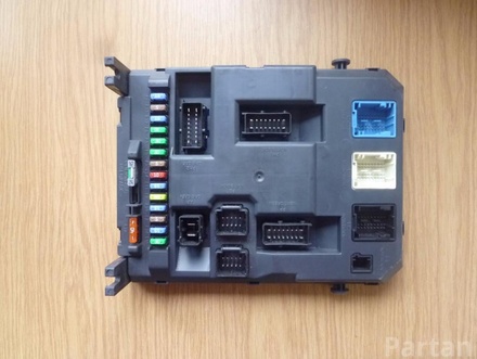 CITROËN 9664983480 C3 II 2010 Central electronic control unit for comfort system