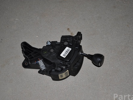 CHRYSLER P1UC34DX9AA ; 1UC34DX9AA / P1UC34DX9AA, 1UC34DX9AA Town & Country 2012 Gear Lever Automatic Transmission