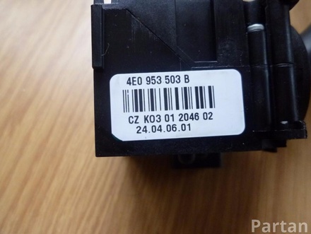 AUDI 4E0 953 503 B / 4E0953503B A8 (4E_) 2006 Brazo/ interruptor para el lavado de ventanas/ limpieza