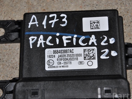 CHRYSLER 068403887AC Pacifica  2020 Control unit for park assist